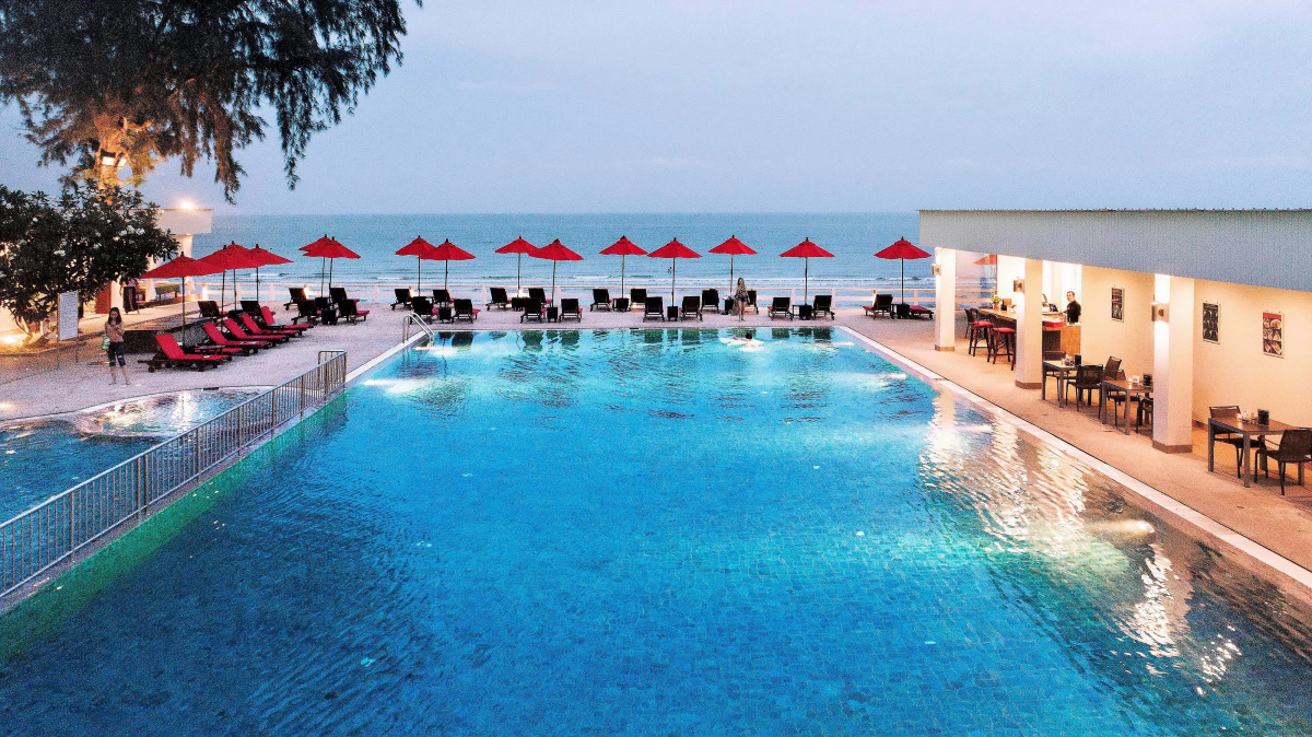 Отель Chom View