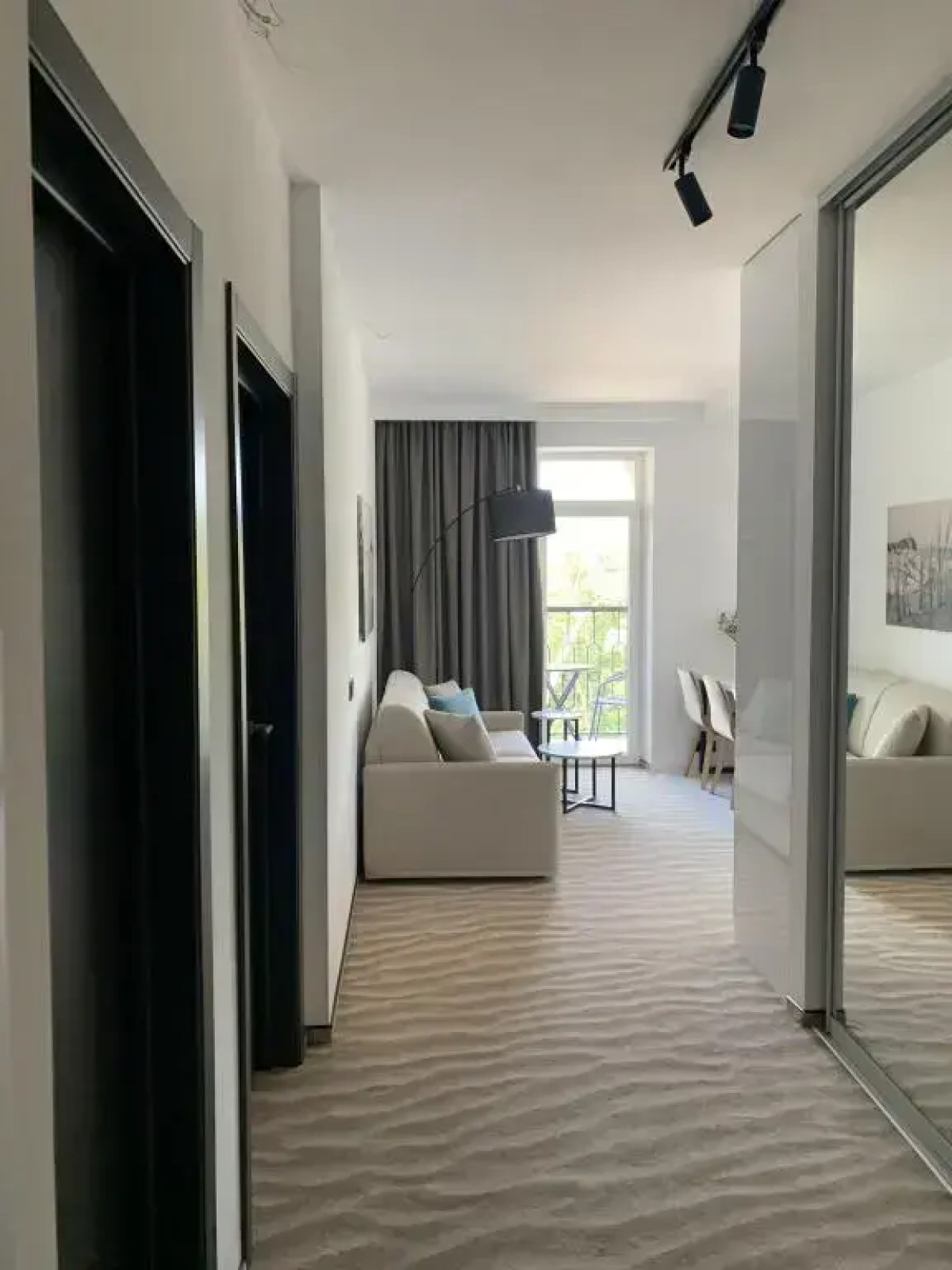 Апартаменты 55 на Володарского 11