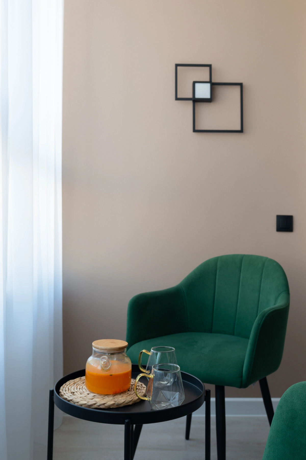 Квартира с дизайнерским ремонтом в Айвазовский City