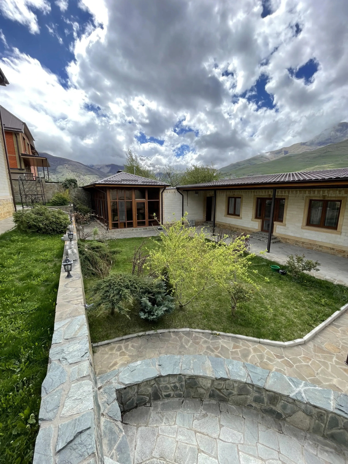 Гостевой дом White. House