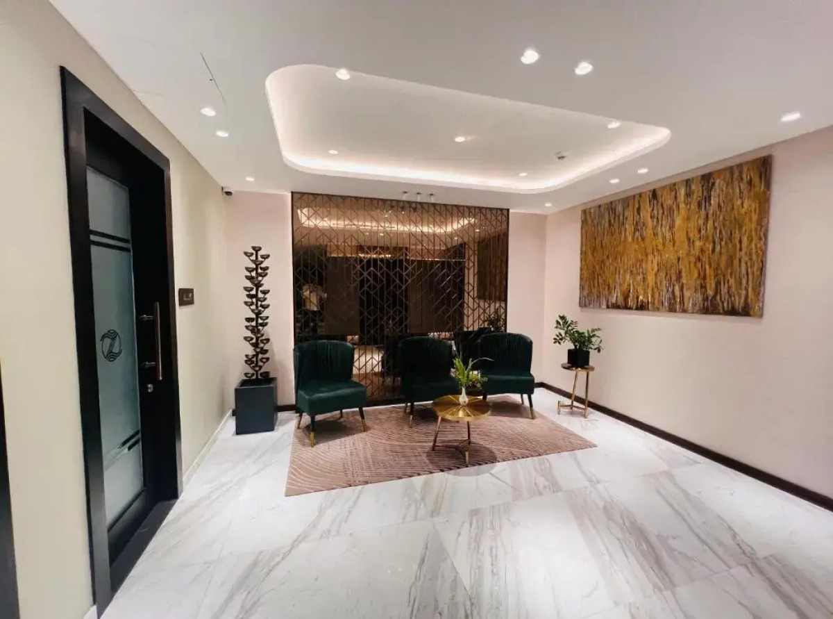 Отель Zest Metropole