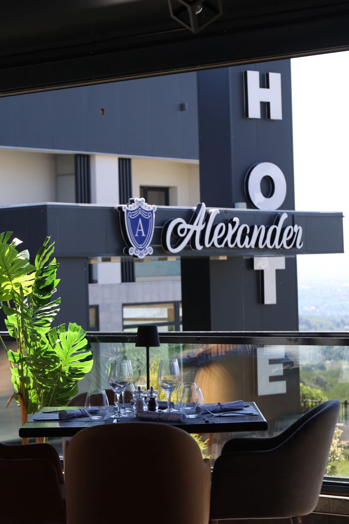 Отель Alexander Resort