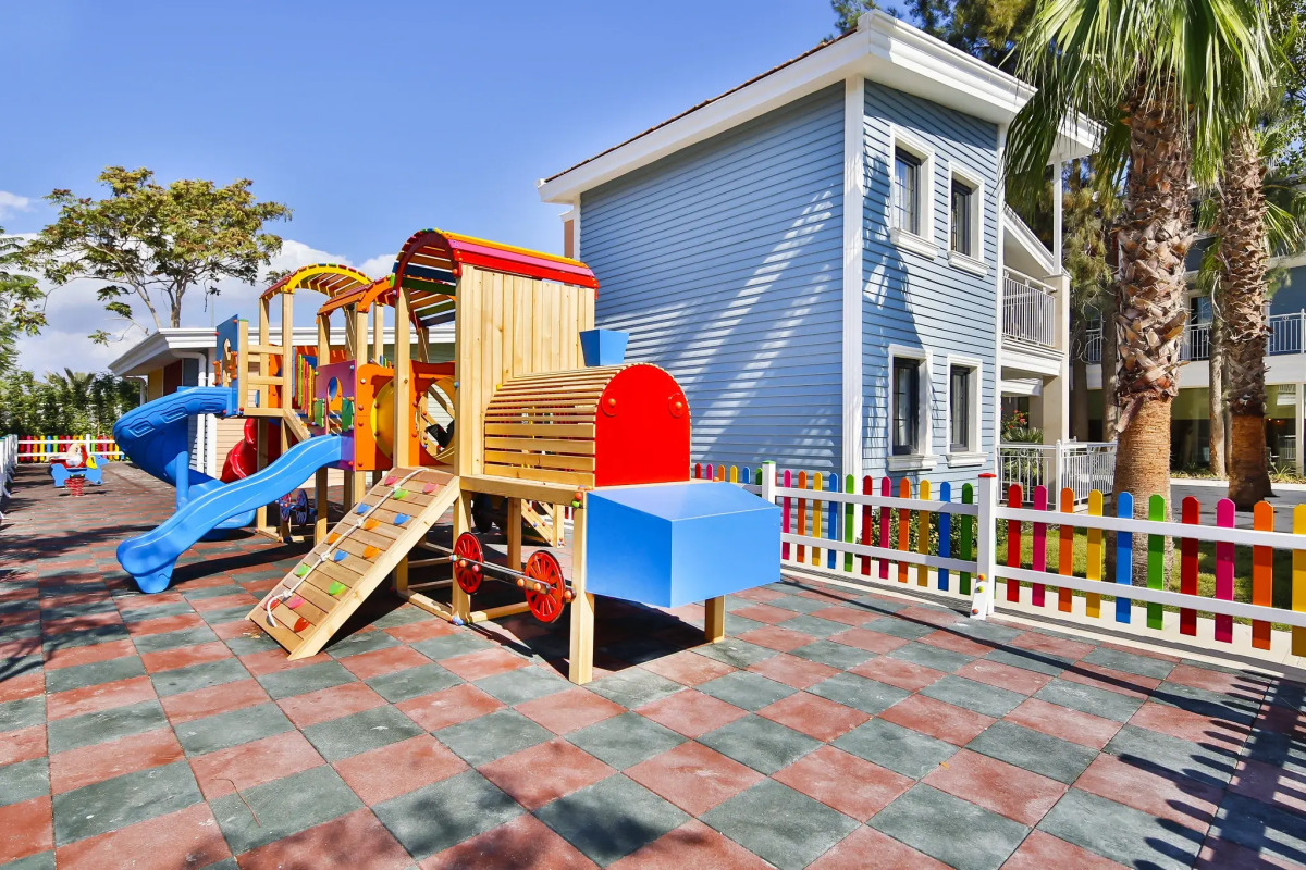 Crystal Club World of Colours - All inclusive