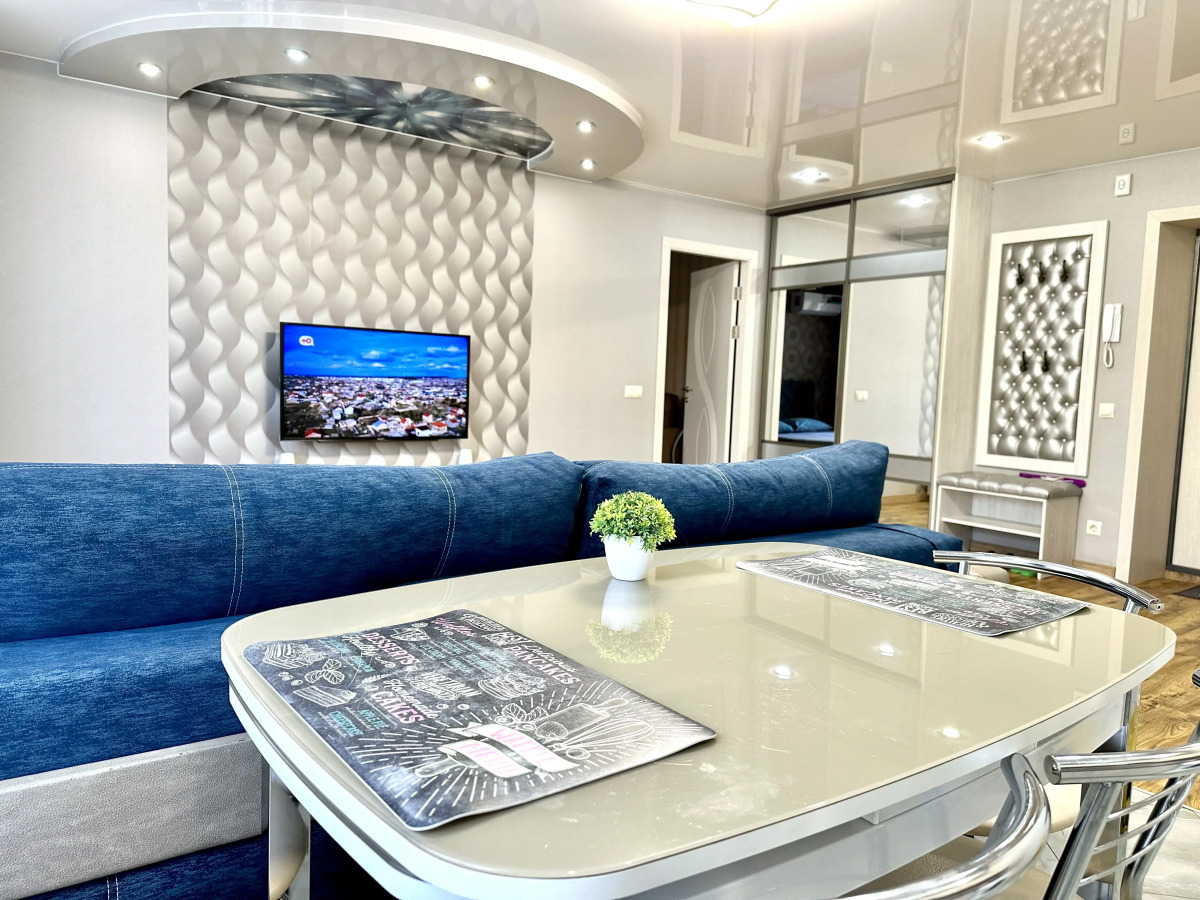 Апартаменты Мира 62