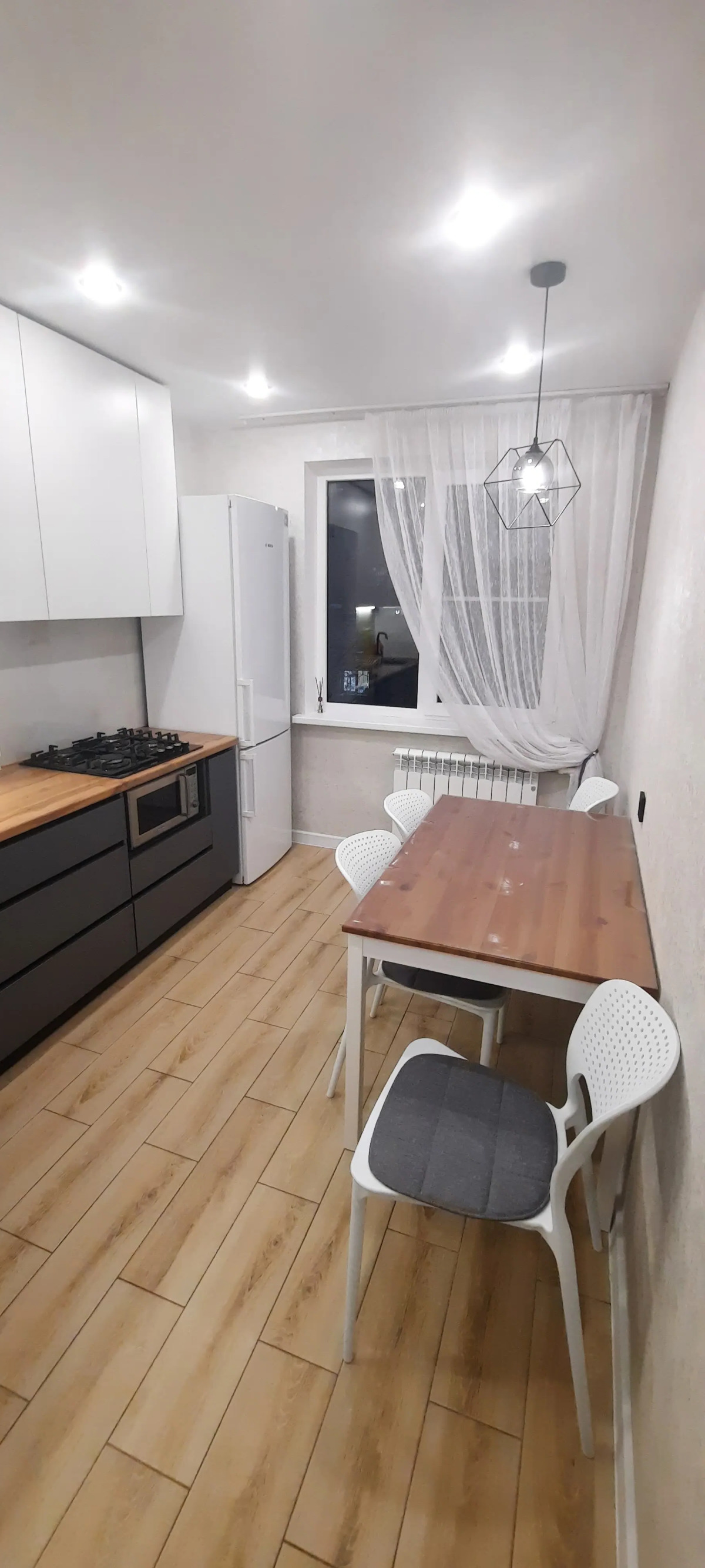 Квартира Двухкомнатная на Александрова 18