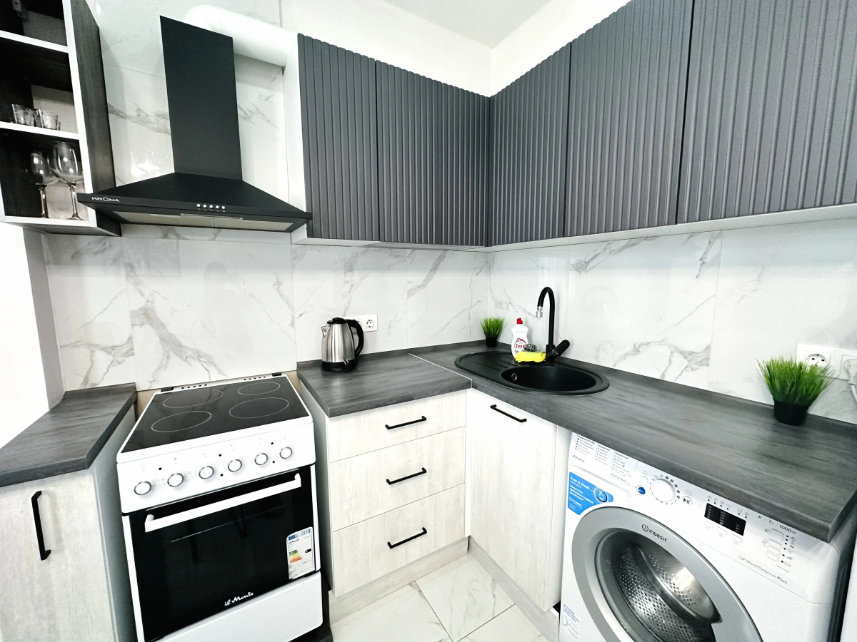 Апартаменты с Ремонтом на Батурина 141