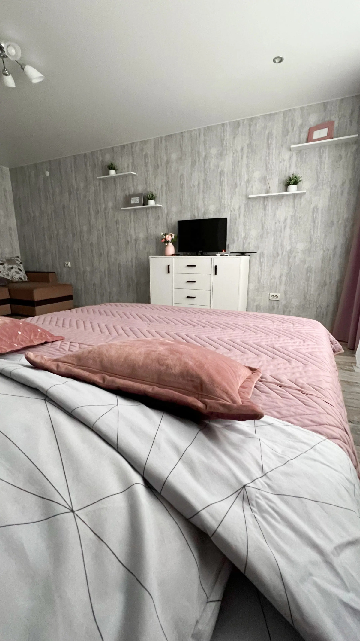 Апартаменты на Короленко 16