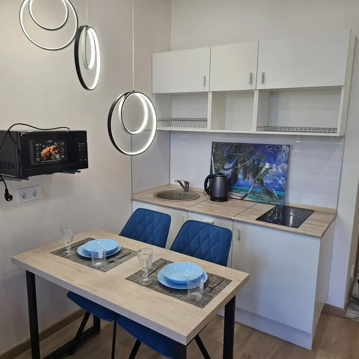 Апартаменты студия 404