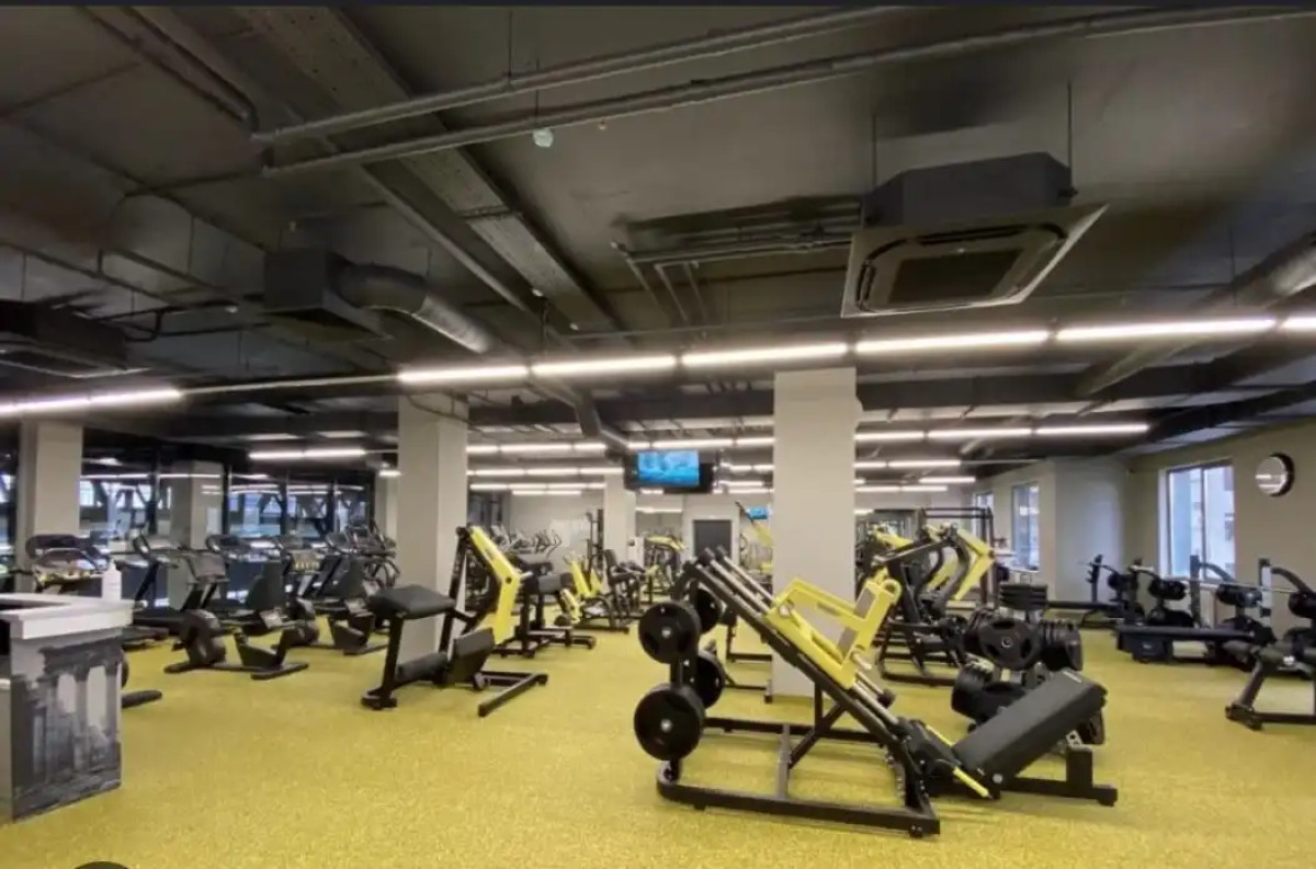 Апартаменты MyhomeYourhome на Салова 61