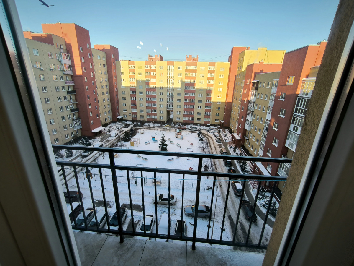 Апартаменты на 8-м этаже в центре, 70 кв. м.