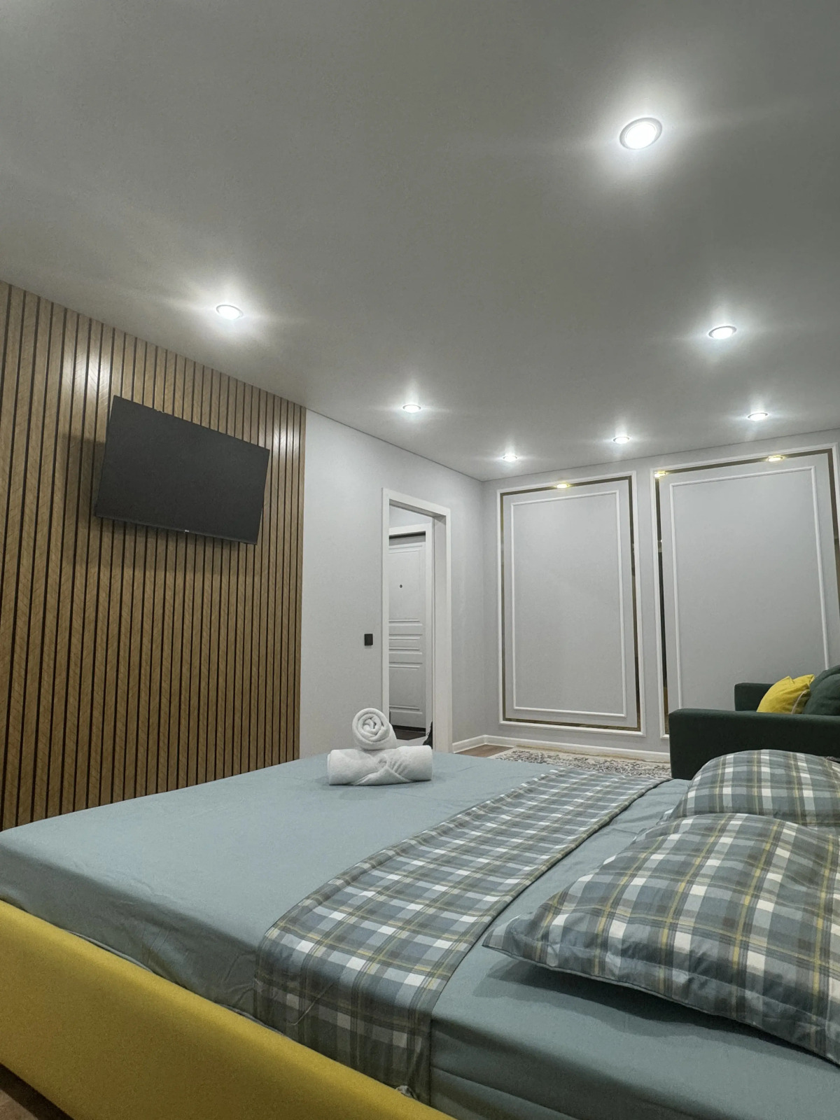 Апартаменты 1-комнатная квартира в 11 микрорайоне