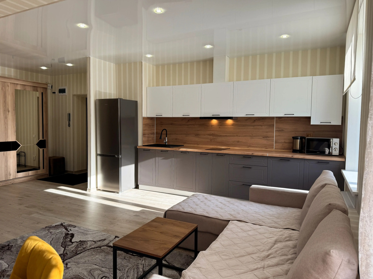 Квартира 2-комнатная на Октябрьской 3