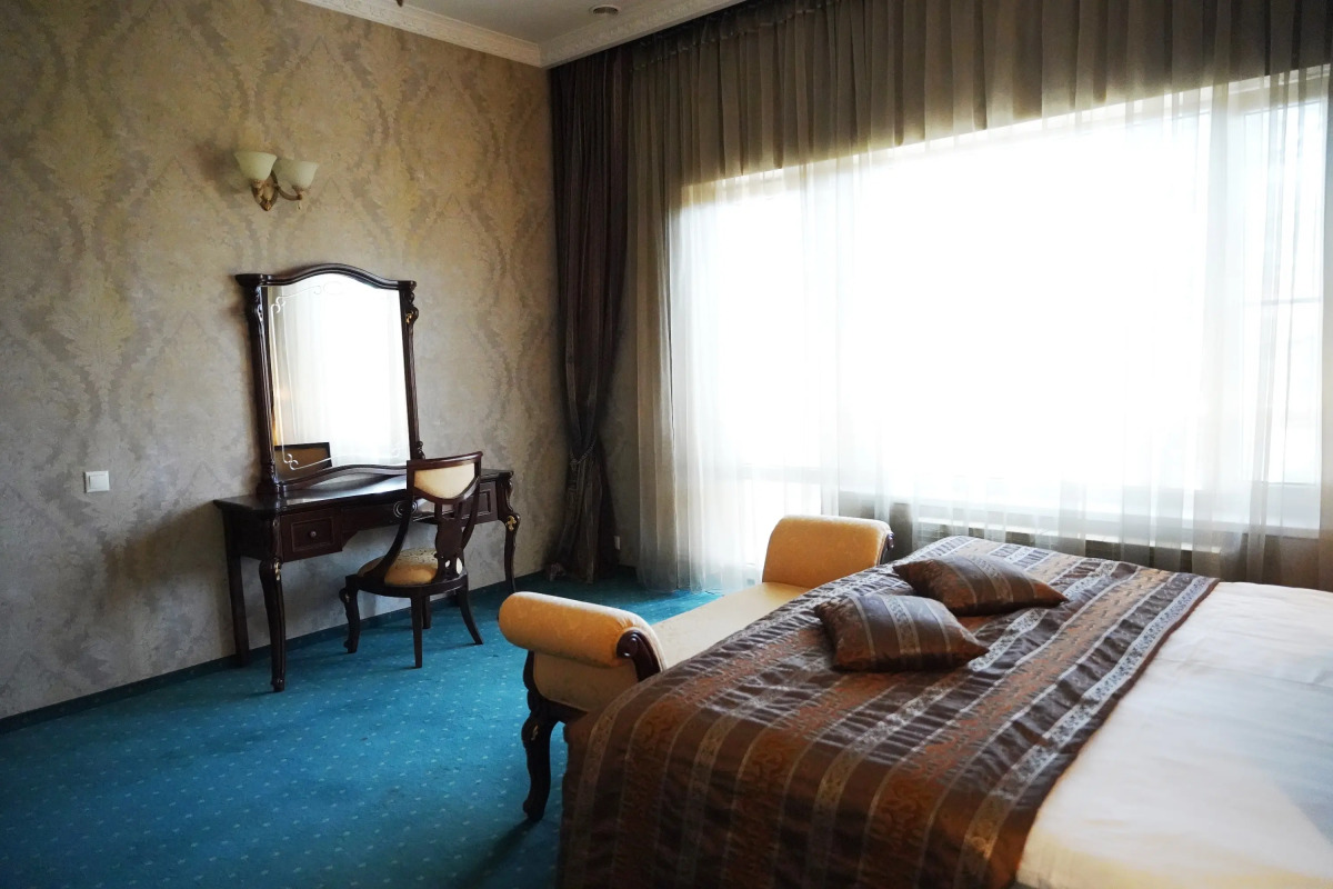 Отель Александр