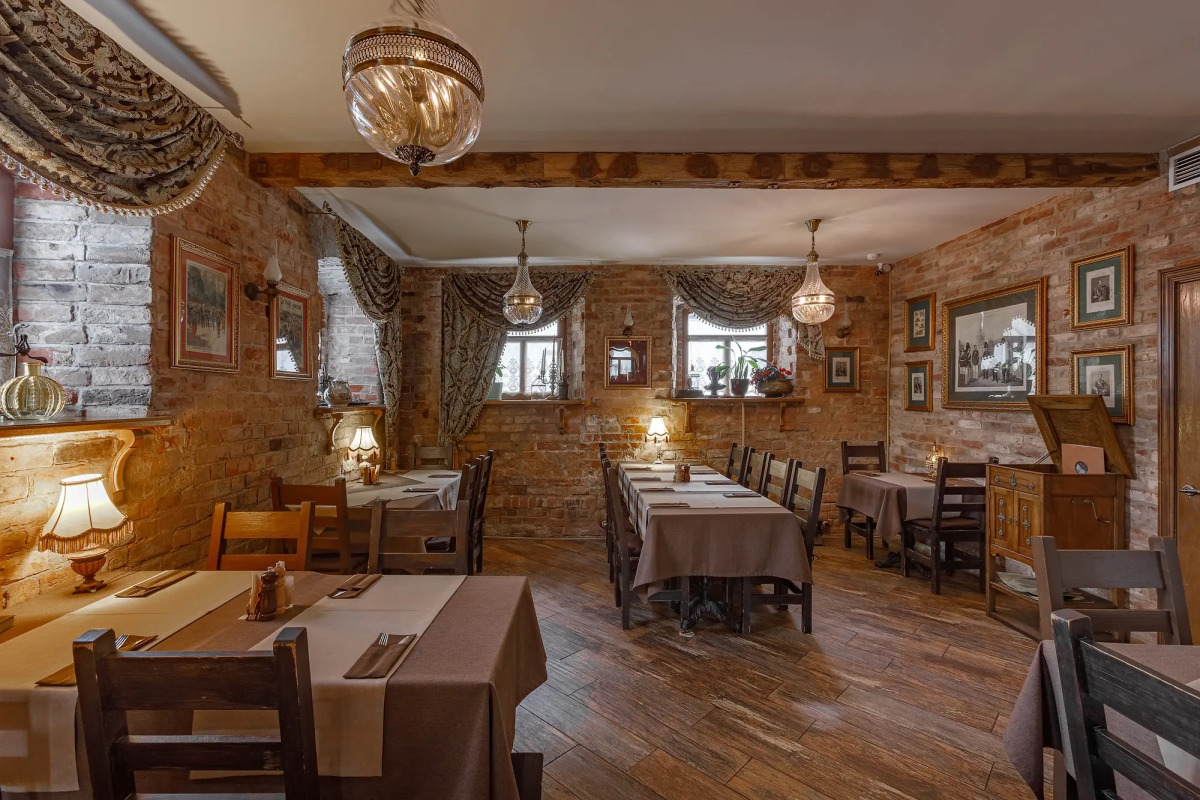 Отель Империал