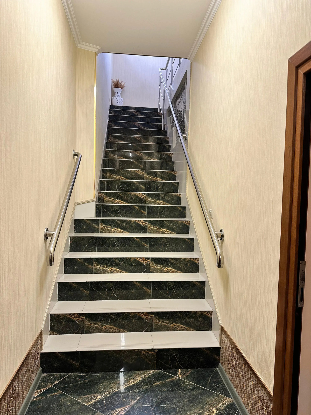 Апартаменты с видом на горы в оздоровительном центре Река Жизни