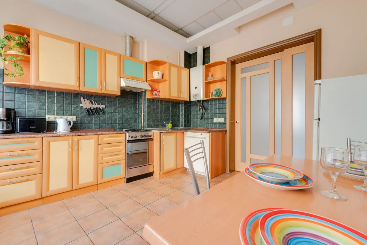 Апартаменты Грибоедова 38