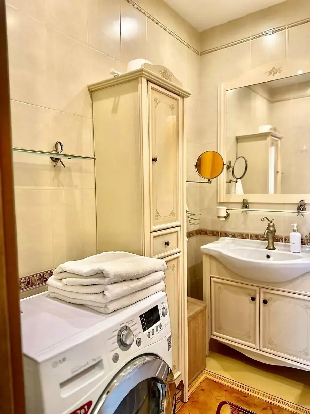 Апартаменты на Раскольникова 83