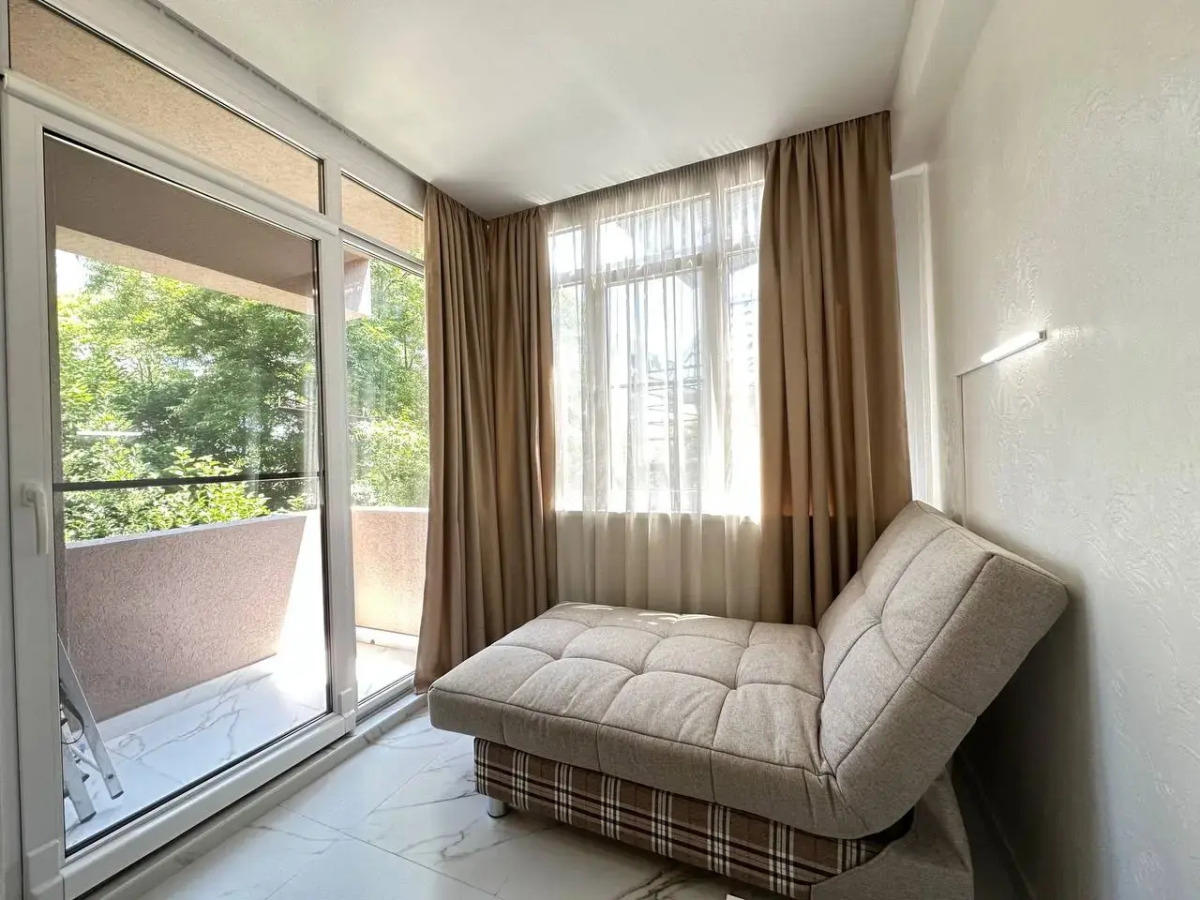 Апартаменты Актер House