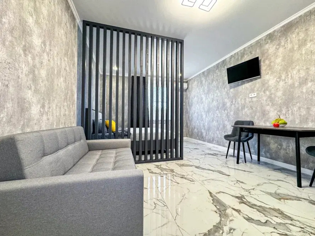 Квартира Уютная студия с балконом в новом доме Крымск Хоум