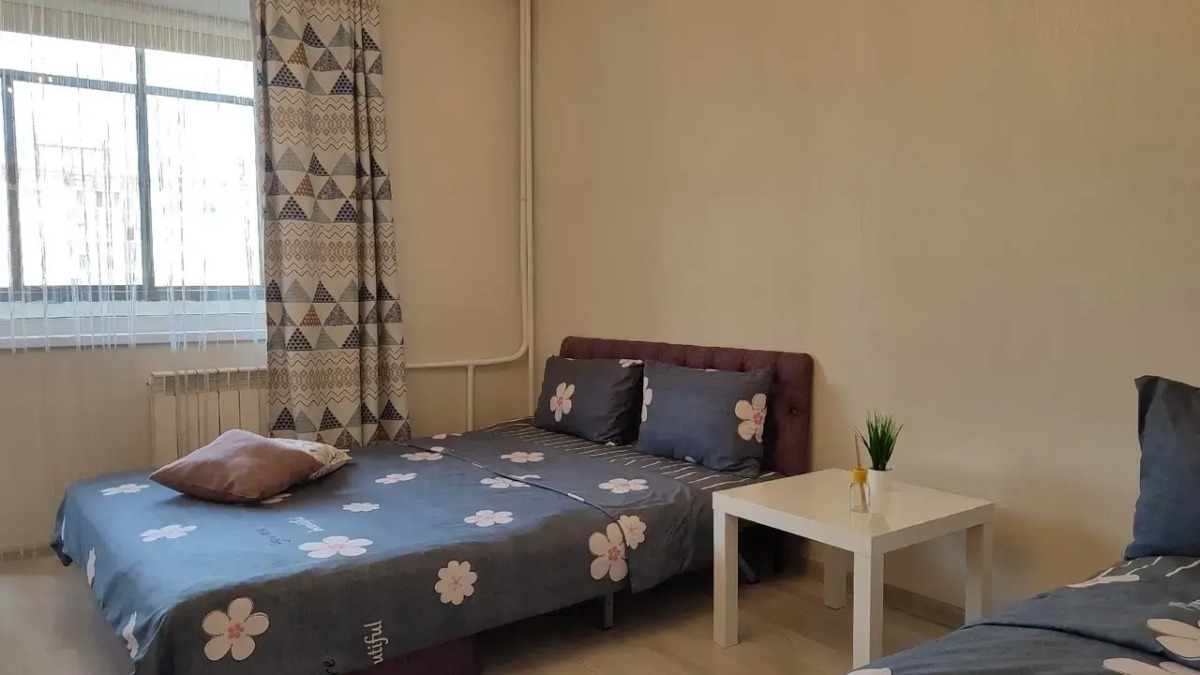 Квартира 2-комнатная в Омске на Крупской 12