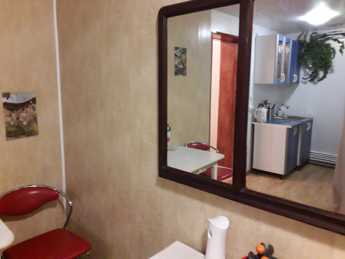 Частный дом в центре города у моря с садиком + мангал, парковка