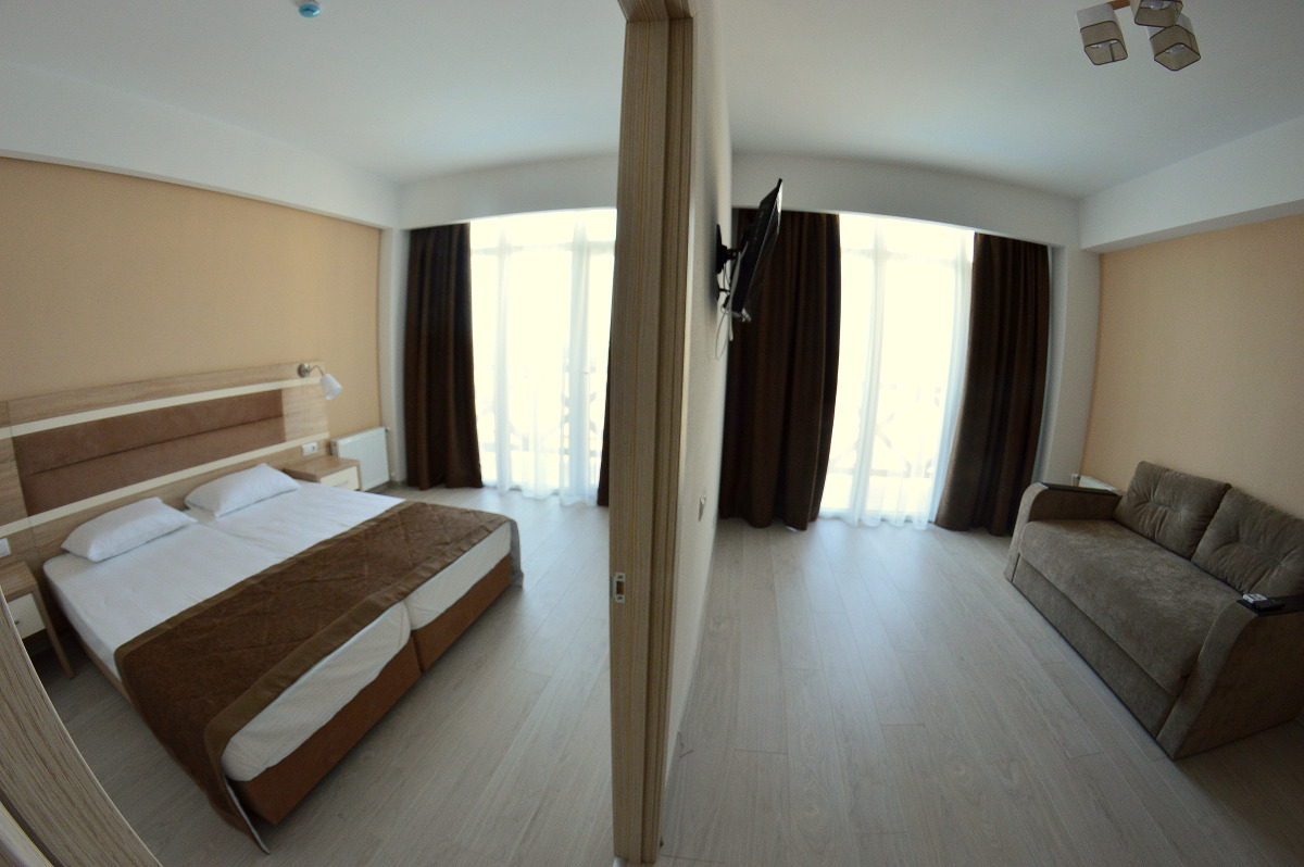 Отель Черноморский