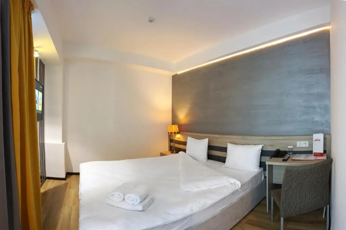 Отель Астра