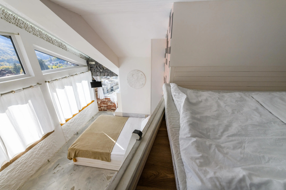 Апартаменты Оплот - MODERNA Дизайн Студия| 40м² | 3 Этаж Лофт с Панорамными Видами