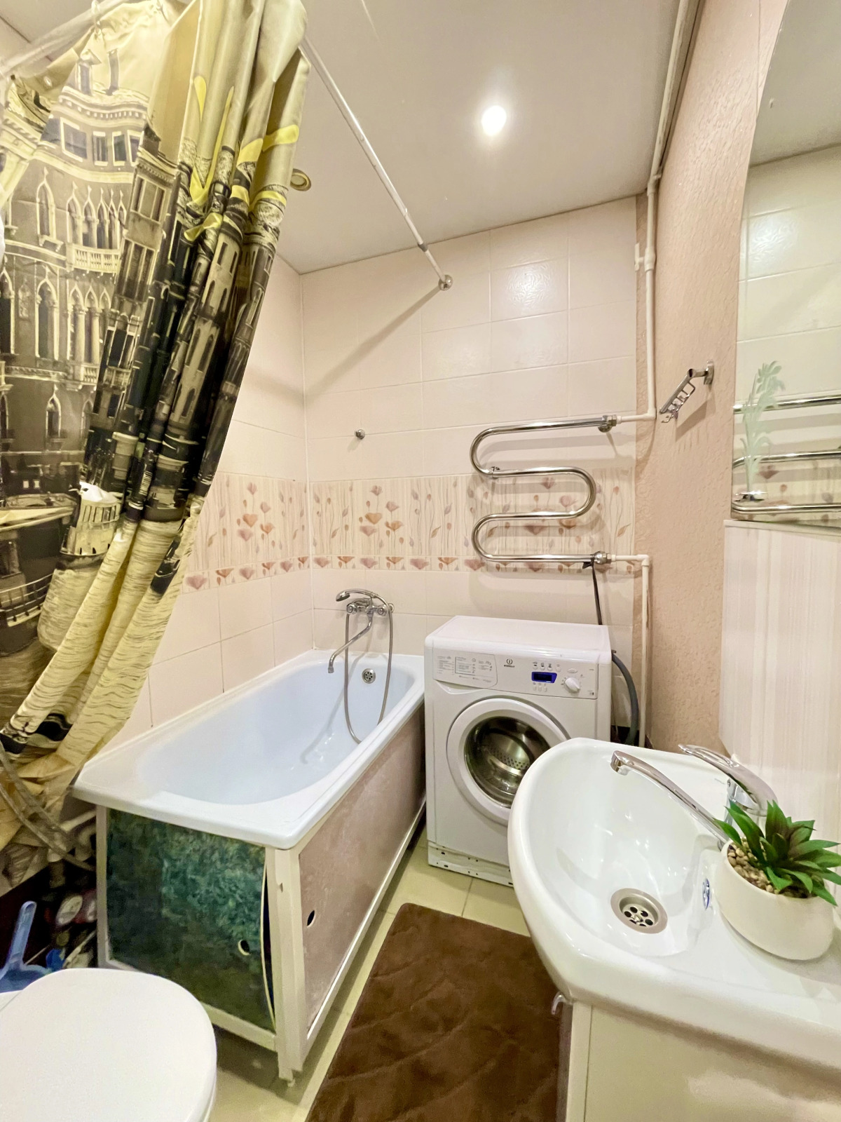 Уютная 2-к квартира в центре города Воркуты, рядом Военкомат, Газпром