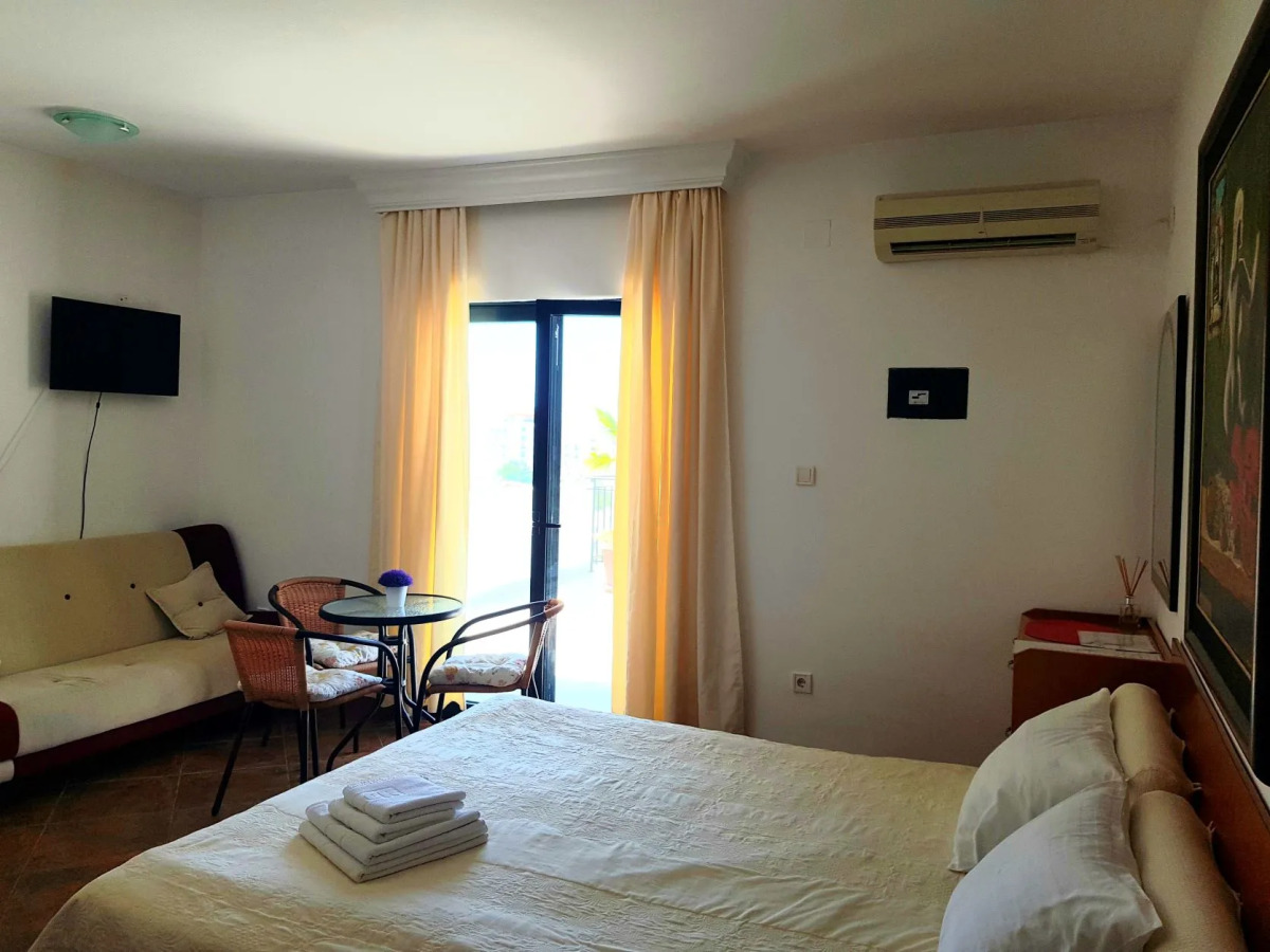 Мини-отель Villa Lutovac