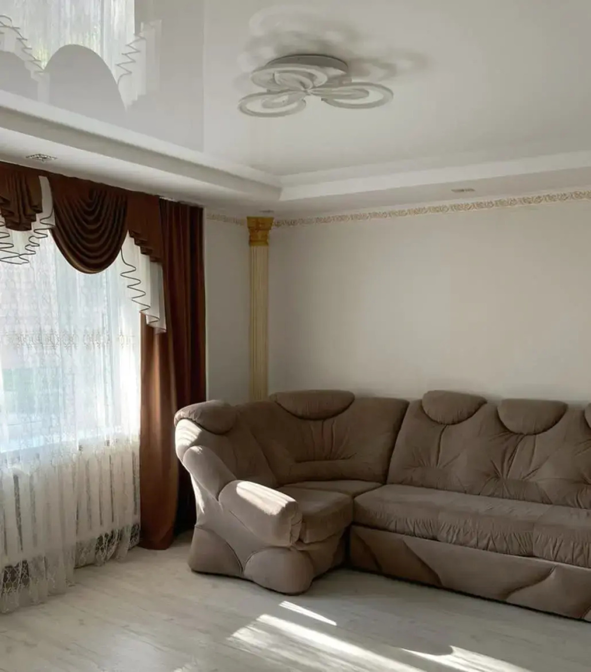 Апартаменты на Искры