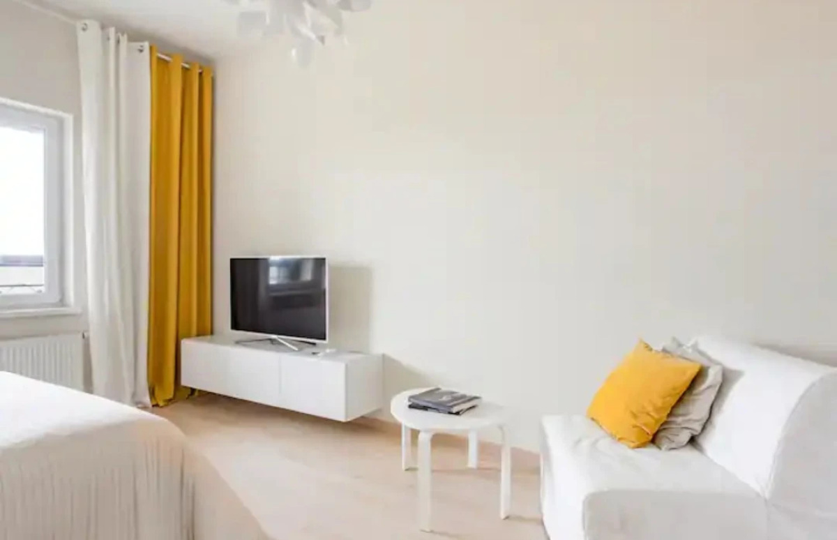 Апартаменты Cozy River and Park View Apartment