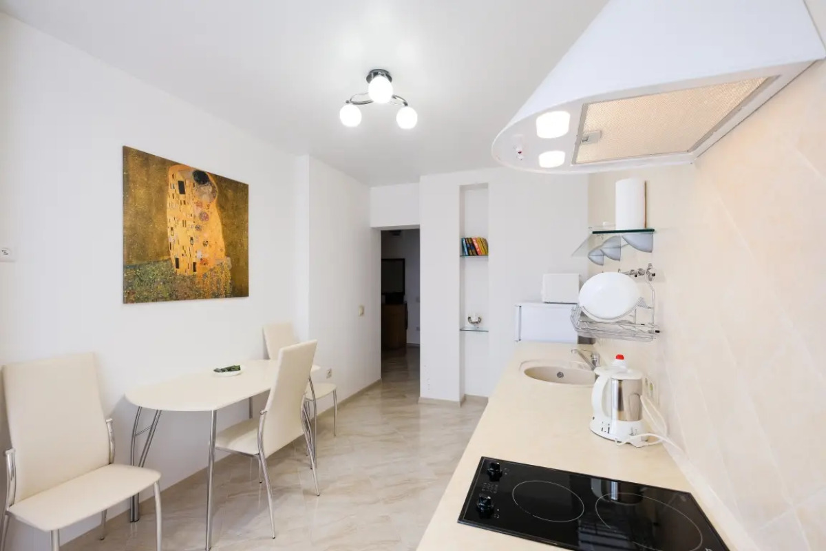 Апартаменты Петровские на Советской 108 (1)