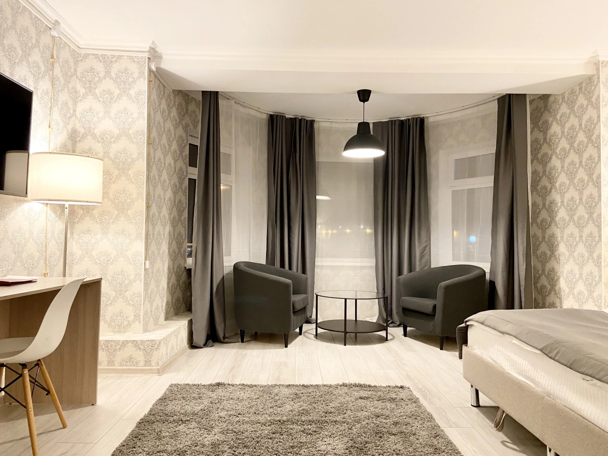 Отель Эталон