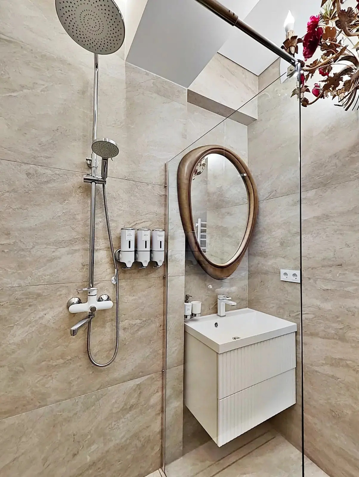 Апартаменты на Декабристов 5