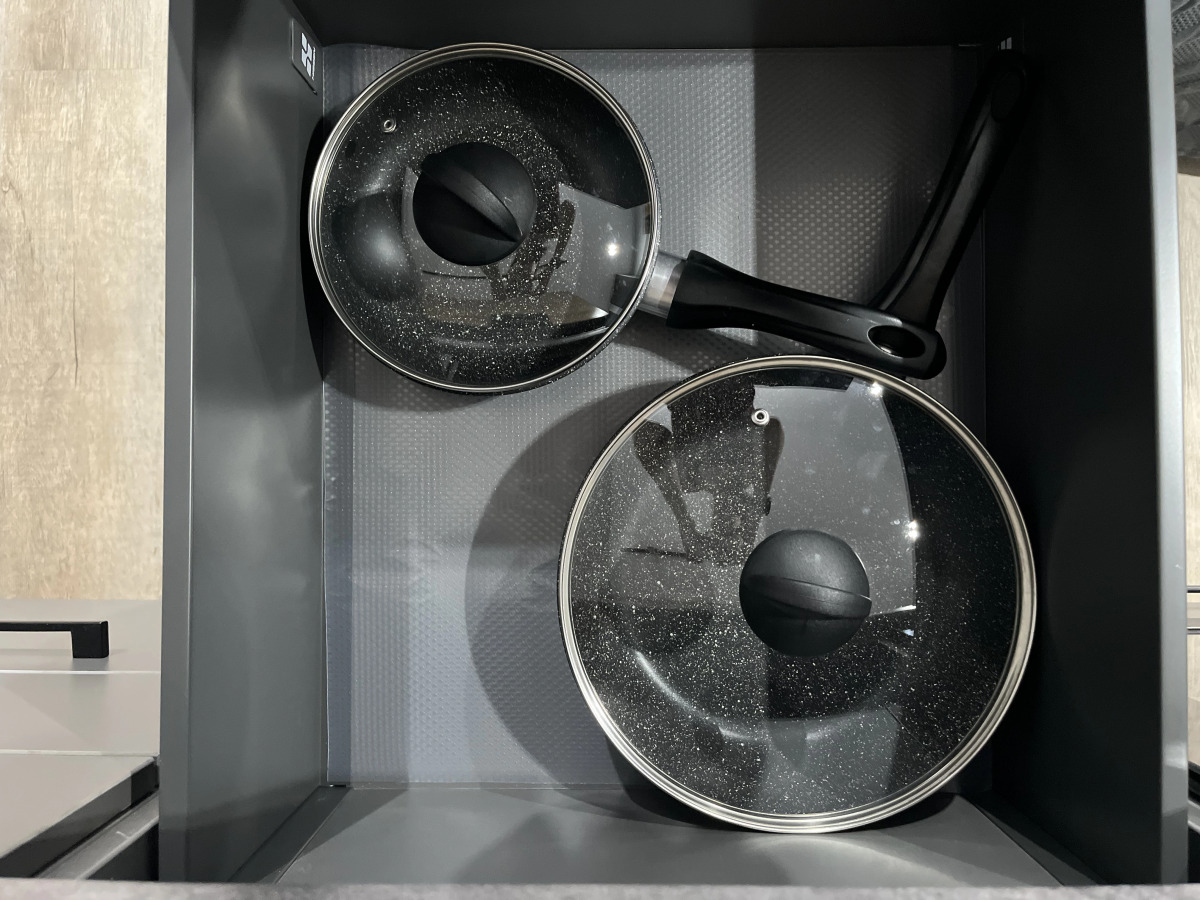 Квартира Дизайнерская студия у ТЦ Аура RoyalPart