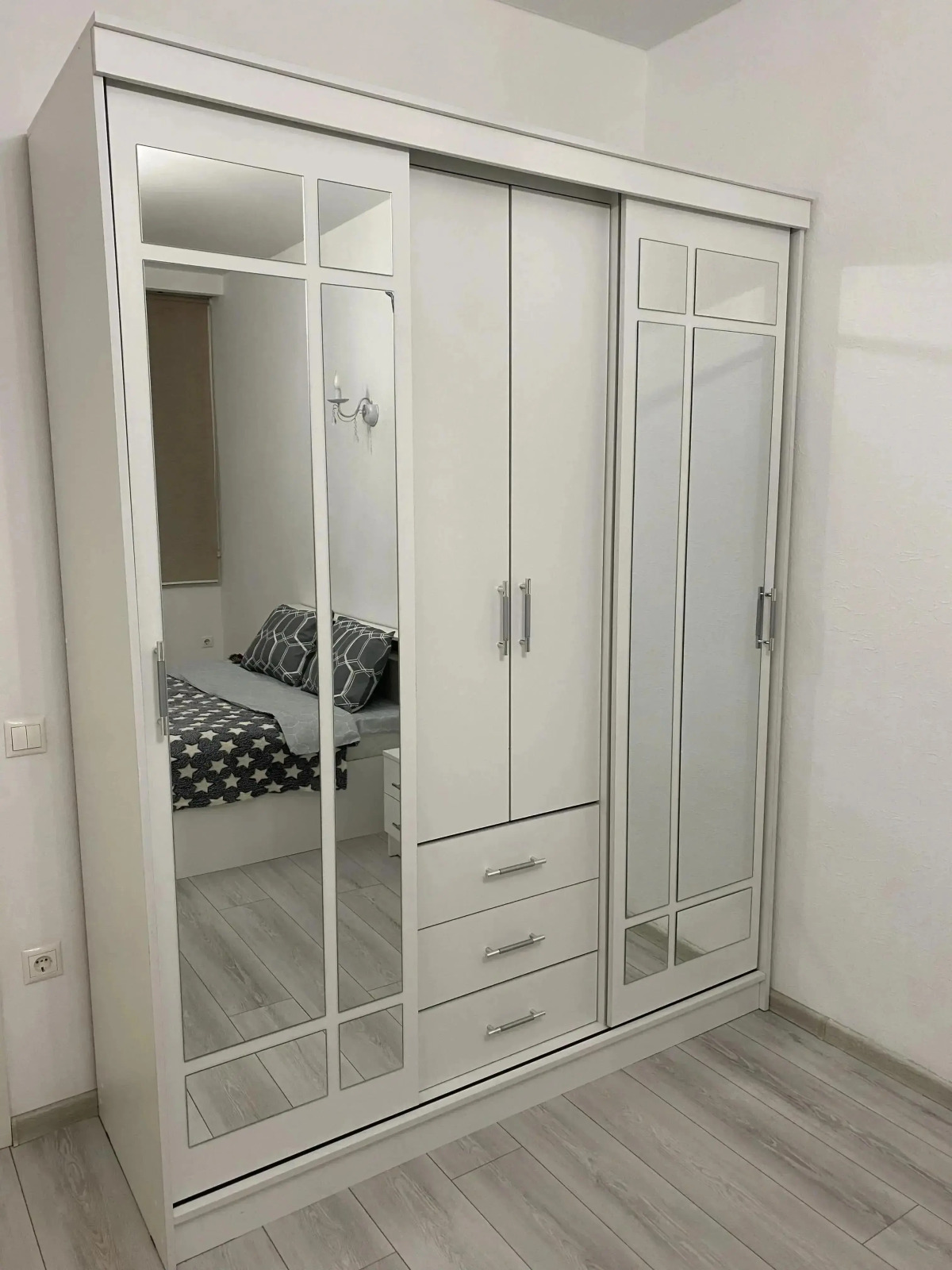 Квартира комфортная 2-комнатная в 1 минуте от метро