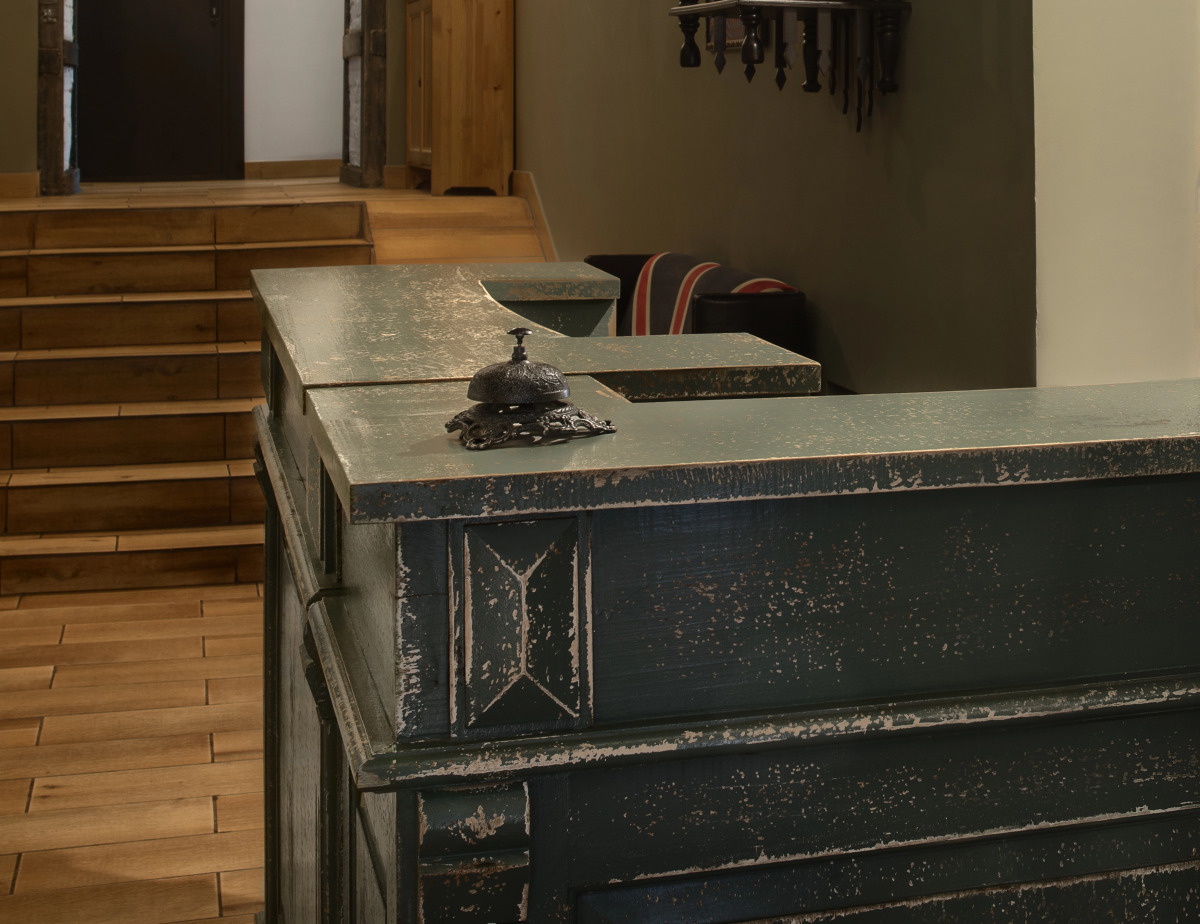 Отель Brick Walls Hotel