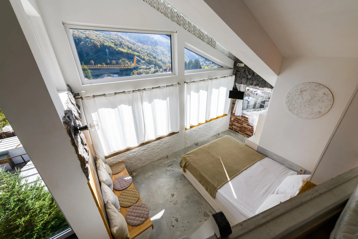 Апартаменты Оплот - MODERNA Дизайн Студия| 40м² | 3 Этаж Лофт с Панорамными Видами