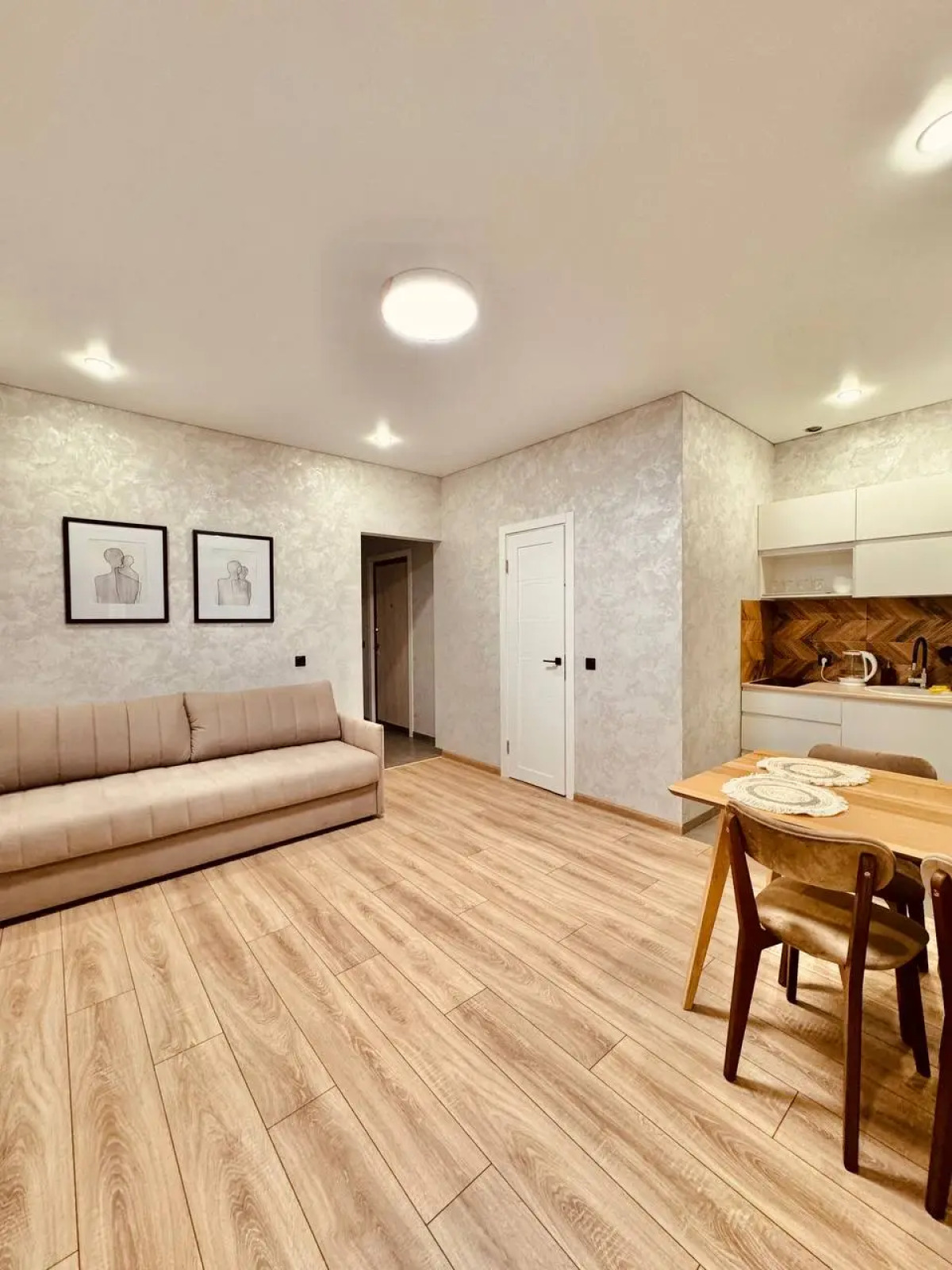 Апартаменты Семейные с красивым видом недалеко от парка Галицкого