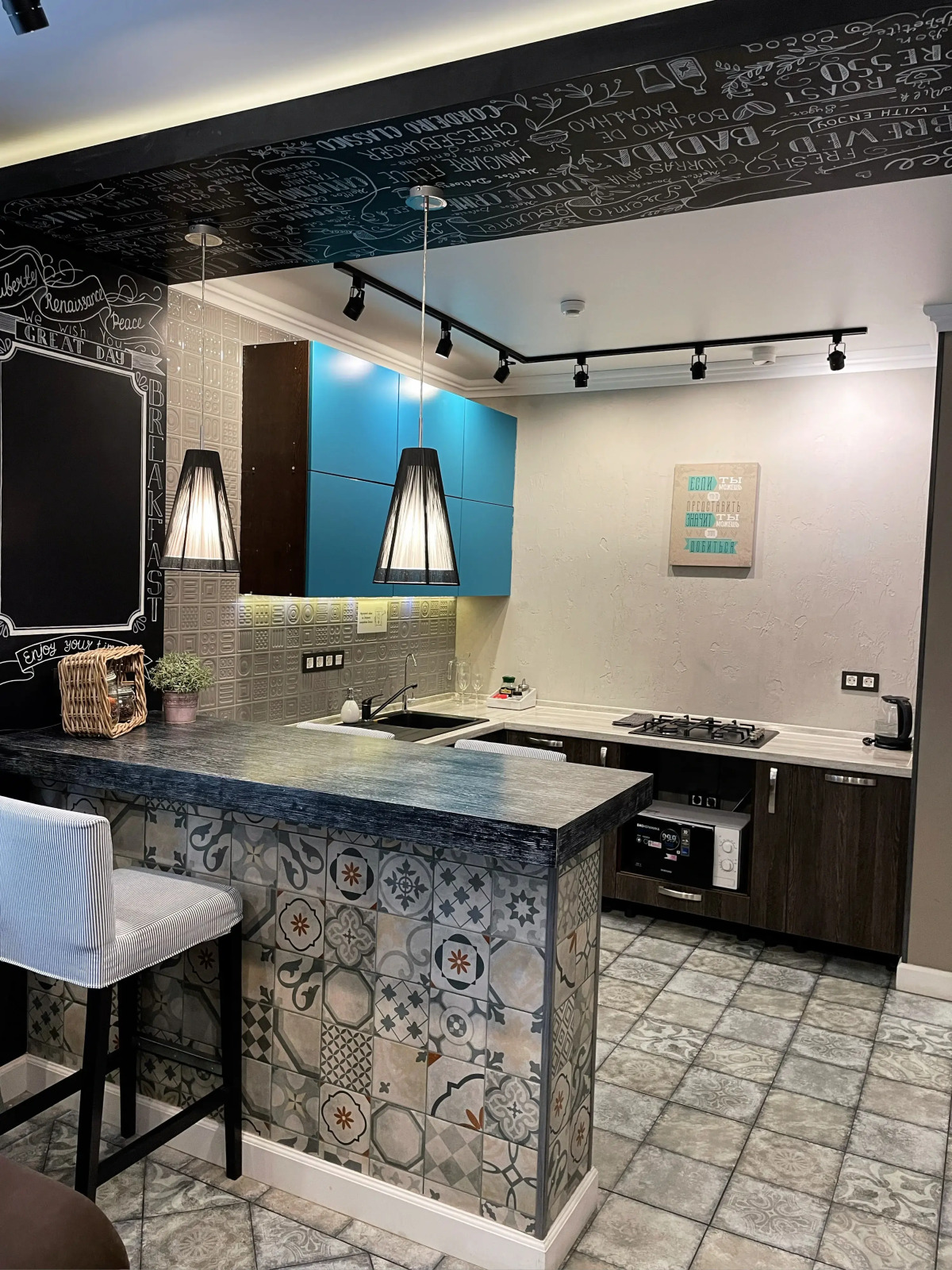 Апартаменты cемейные Loft Apartments с проектором