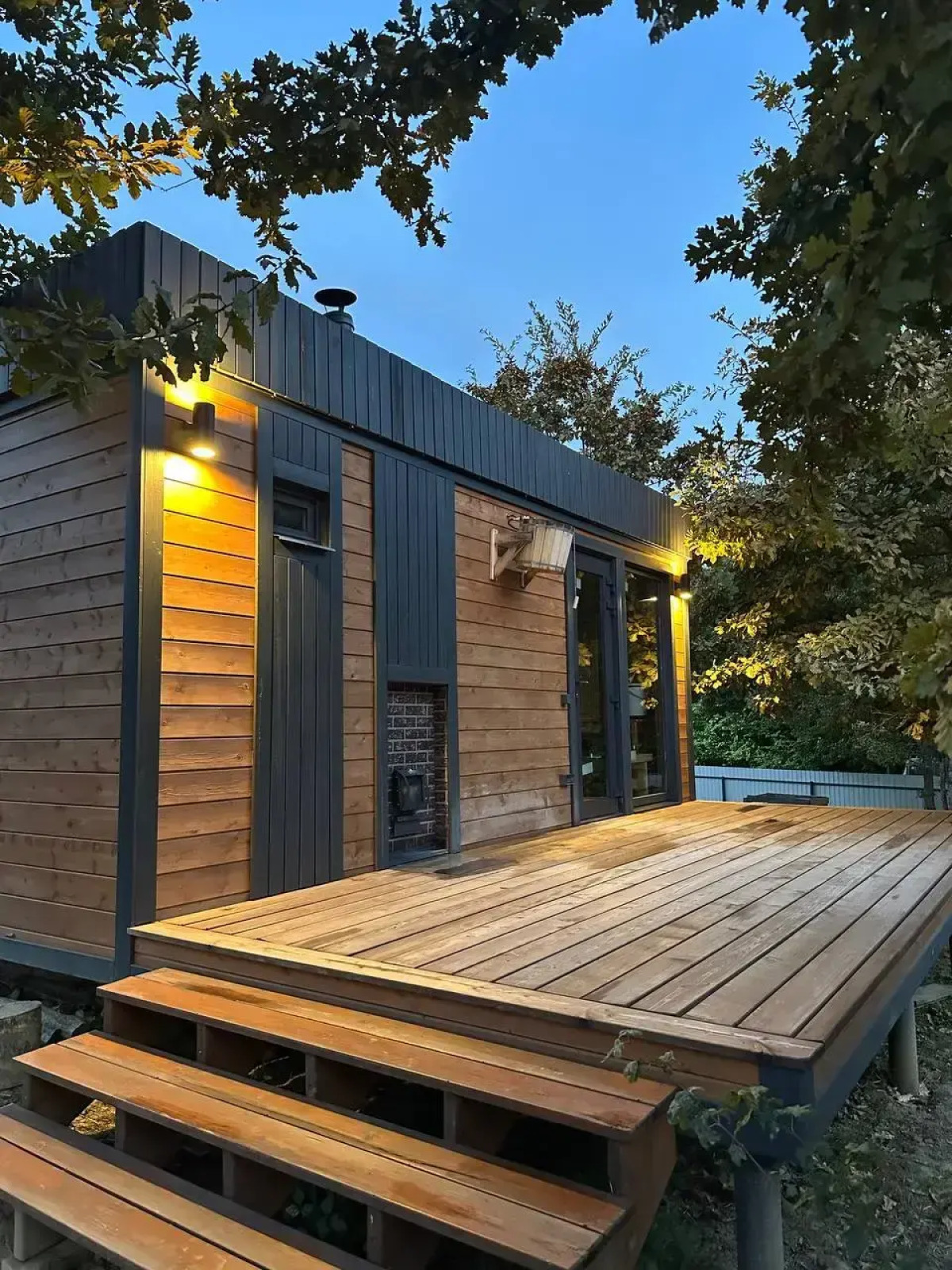 Частный дом Загородный комплекс на берегу реки с баней 1