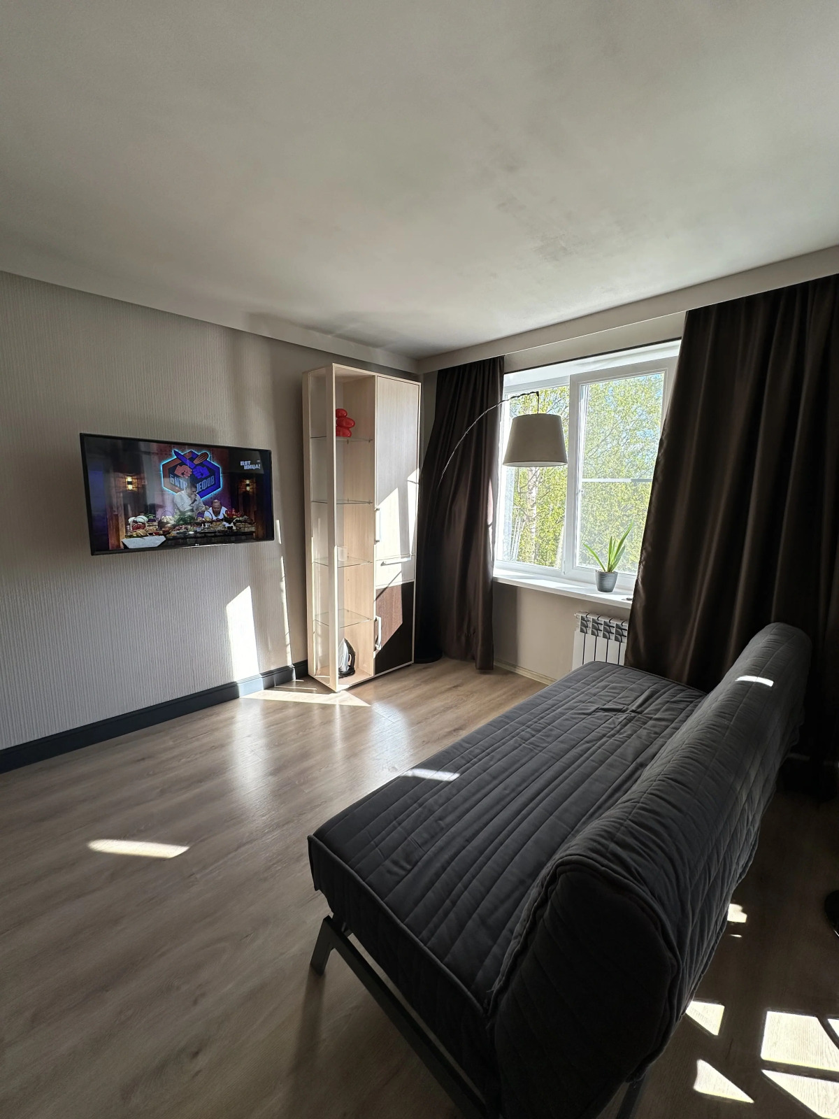 Студия с Видом на Горы