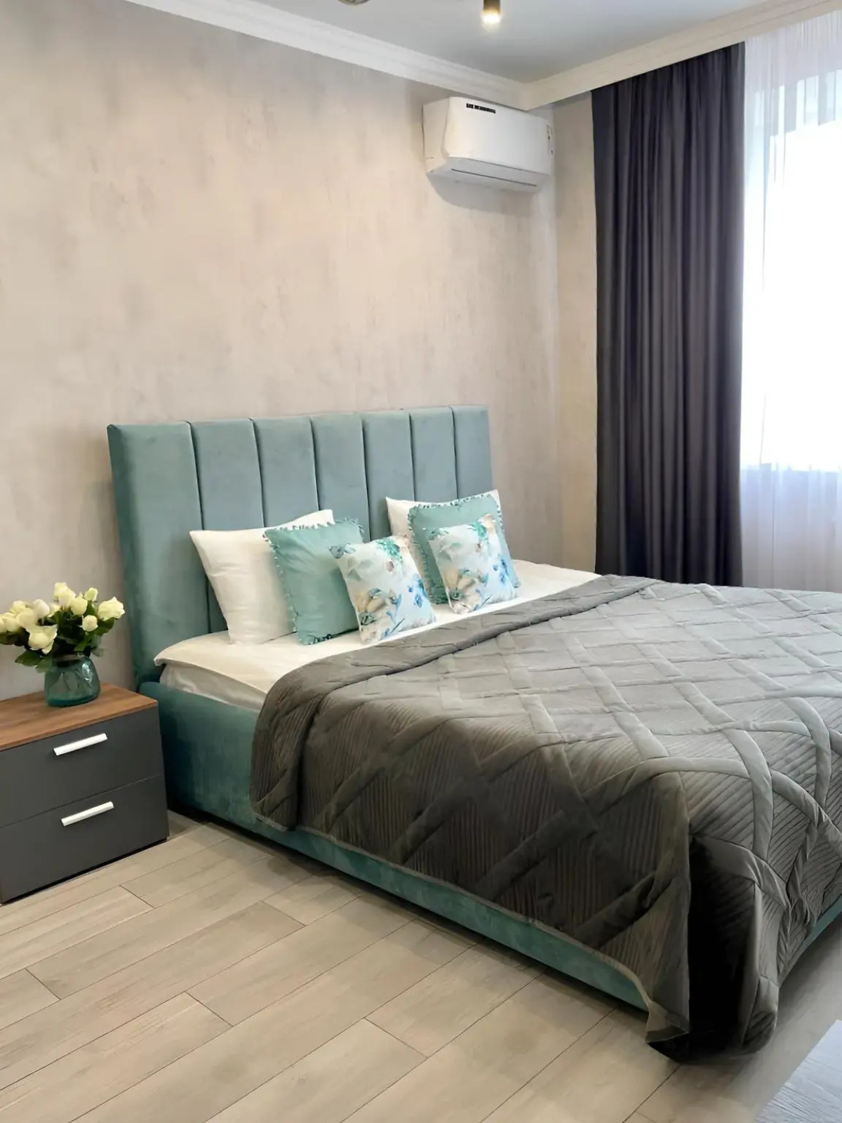 Апартаменты на Оранжерейной