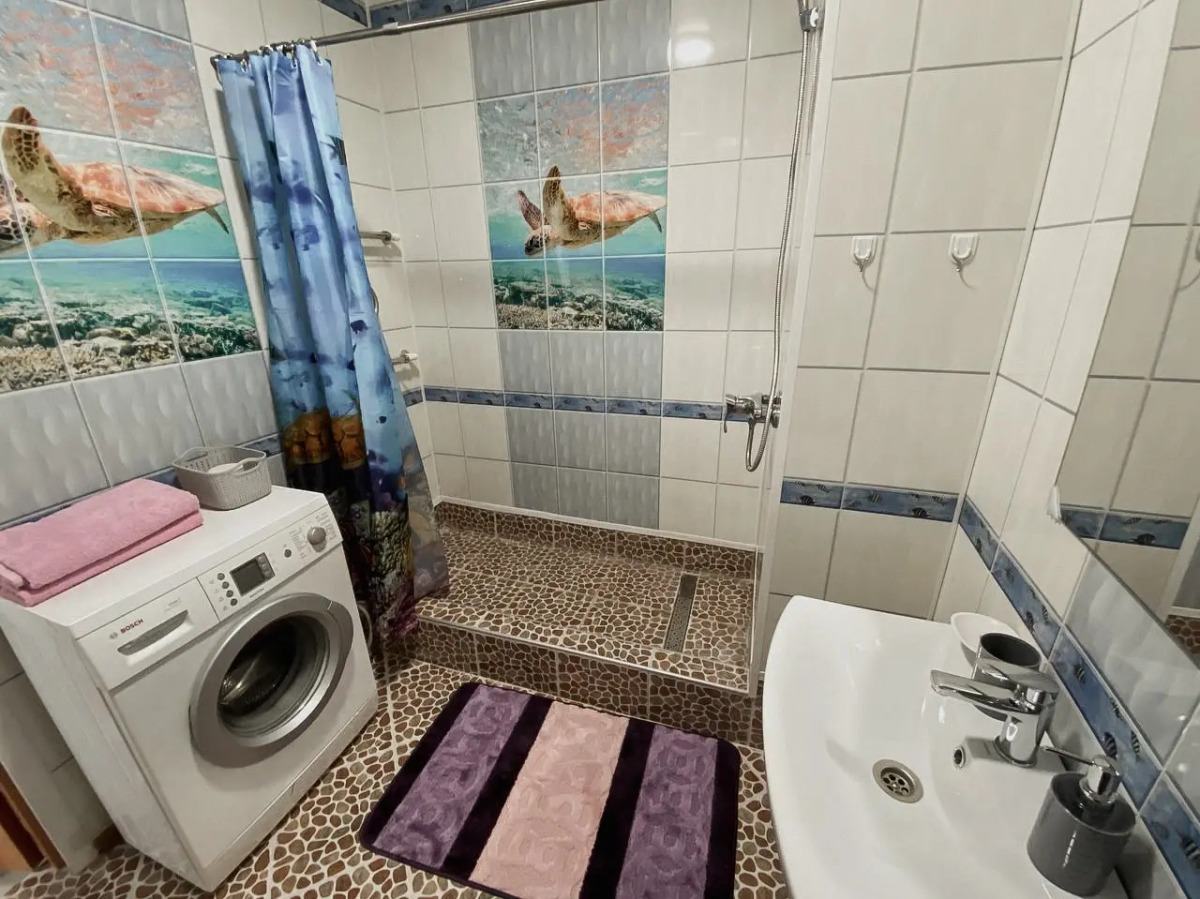 Квартира студия Green FOX с видом на Собор Святого Владимира