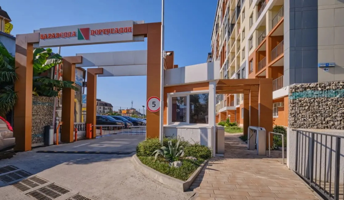 Апартаменты Студия у моря с бассейном на территории. Каравелла 112