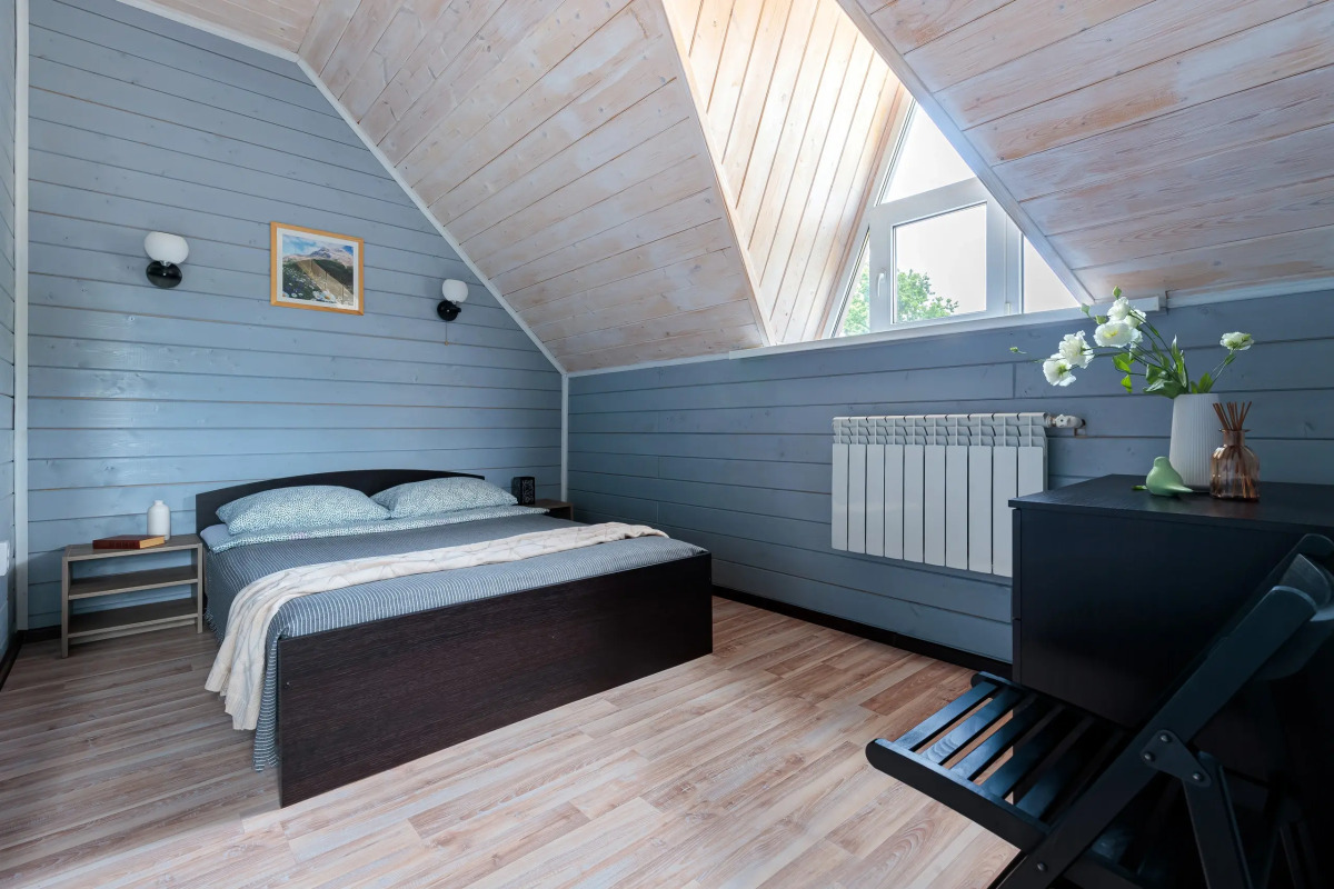 Частный дом часть с 2 спальнями с видом во дворик