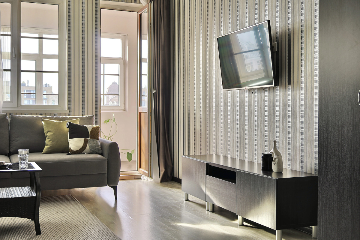 Квартира Комфортное Жилье в Центре Города с Видом на Реку Булак