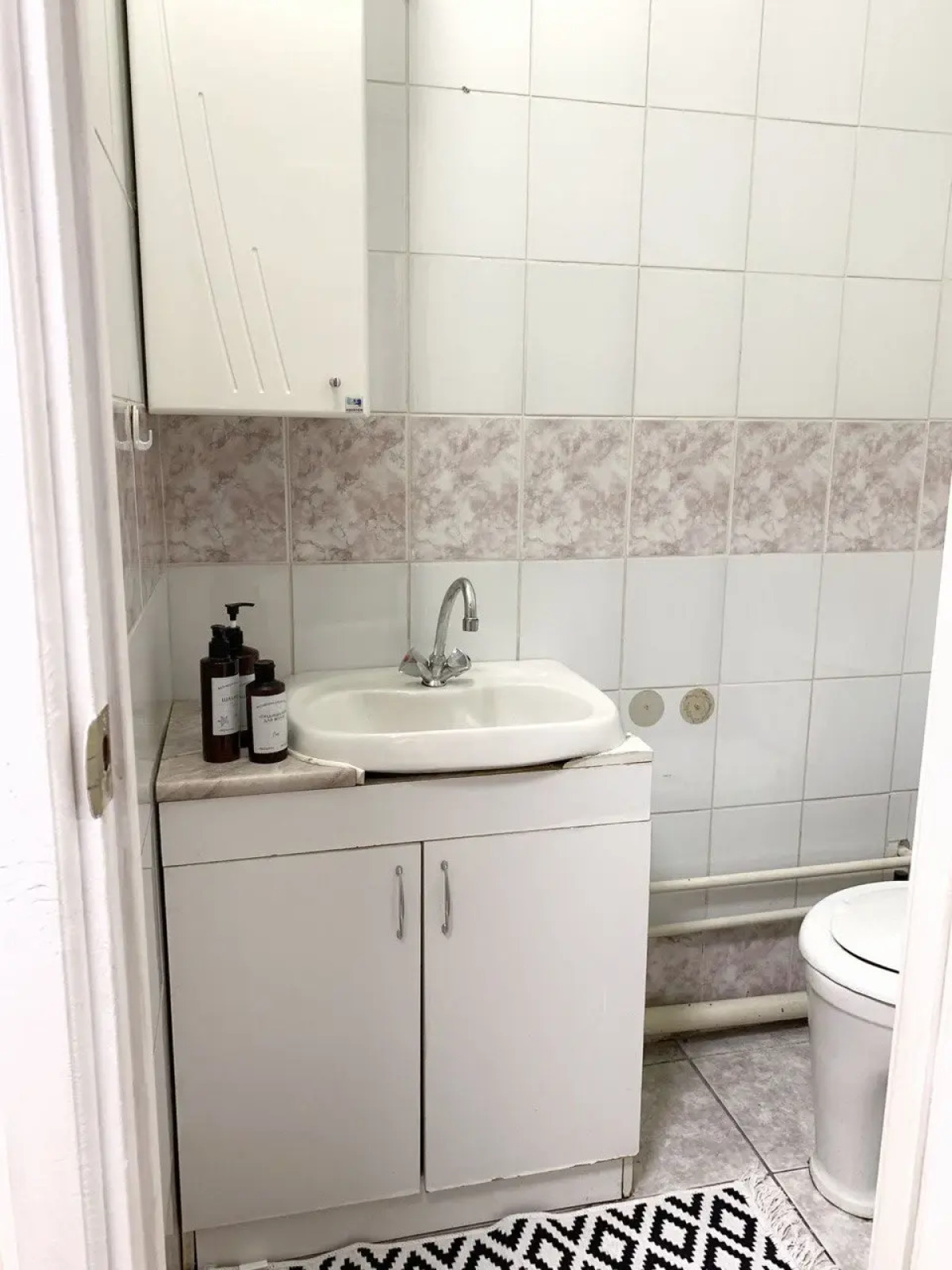 Апартаменты Добрые сутки на Академика Шварца 20к4