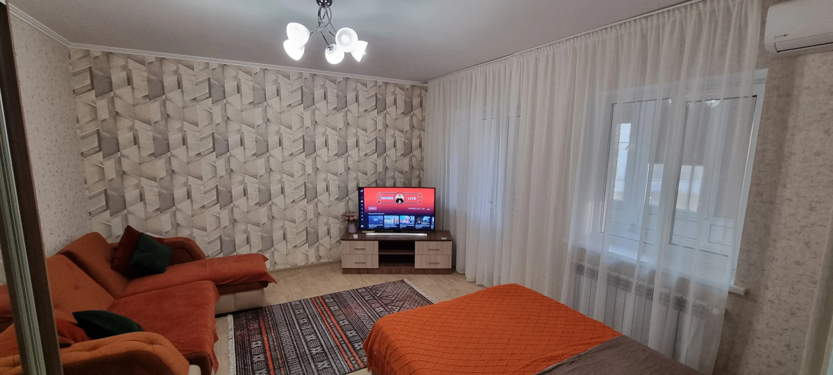 Квартира у Храма Золотая Обитель Будды Шакьямуни